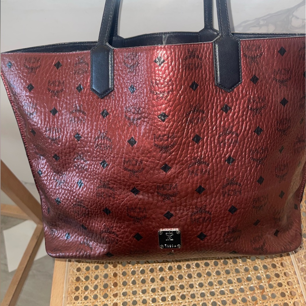 MCM Signature Tote